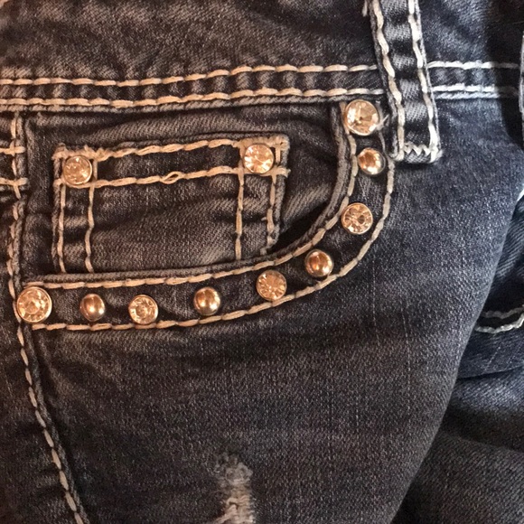 La Idol Jeans - Picture 2 of 3